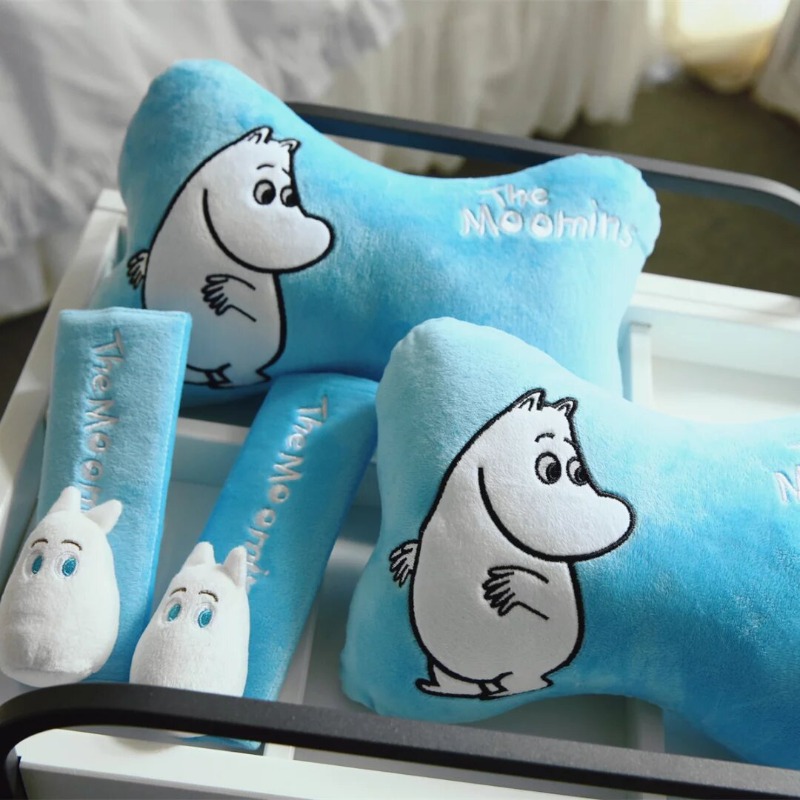 Car Seat Cover - ปลอกหุ้มสายคาดเข็มขัดนิรภัยในรถยนต์ลายการ์ตูนมูมินยอดนิยม พร้อมหมอนรองคอแบบนุ่ม สไตล์น่ารัก ใช้งานได้จริง ตกแต่งภายในรถยนต์