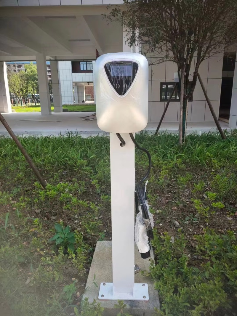 เครื่องชาร์จแบตเตอรี่รถยนต์เคล - Car Charger บทวิจารณ์และราคา